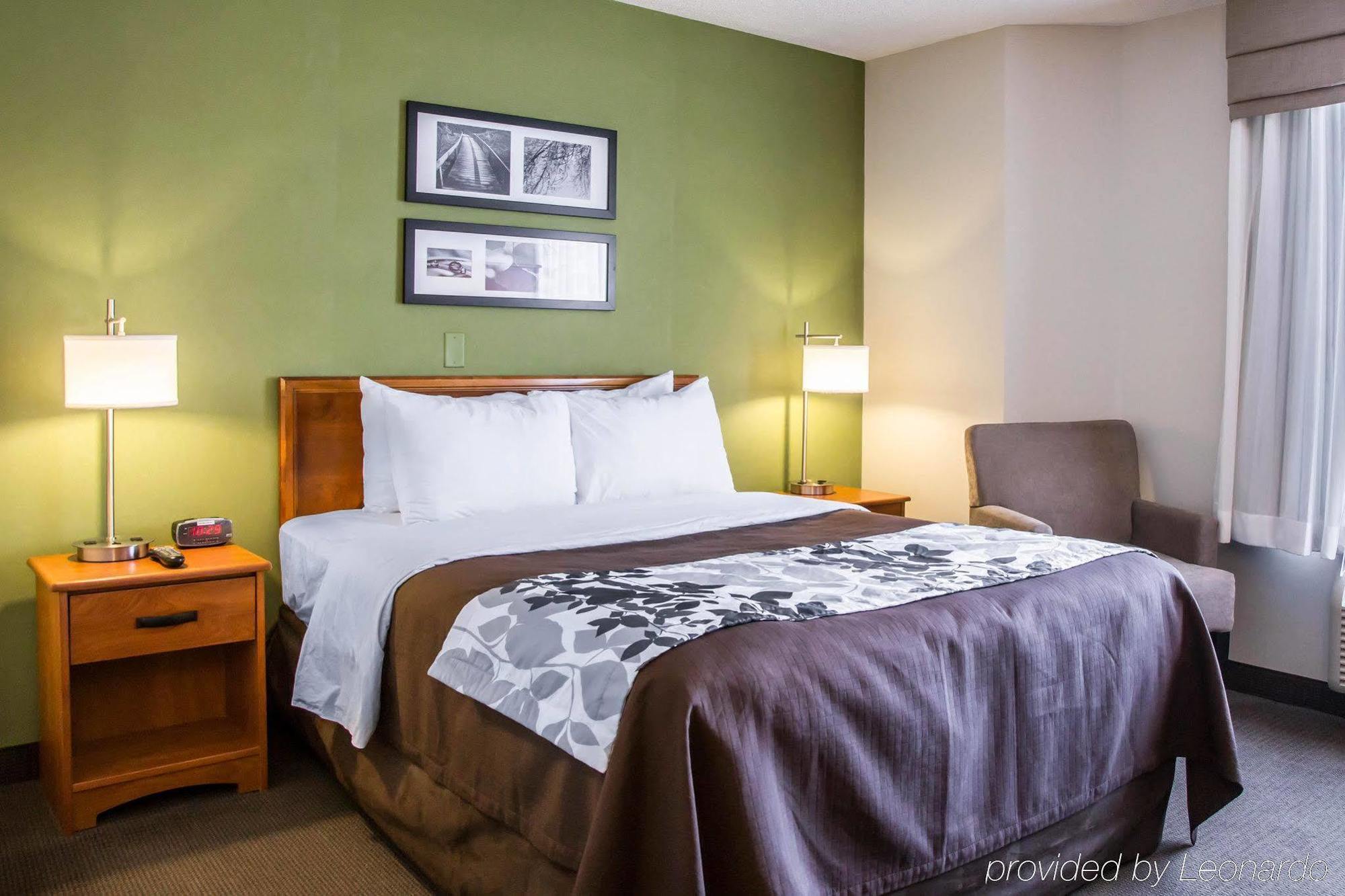 Inn Sleep Midway Airport 2*